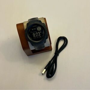 Garmin Instinct Solar, Tested, Smartwatch, Very good, Charger Included